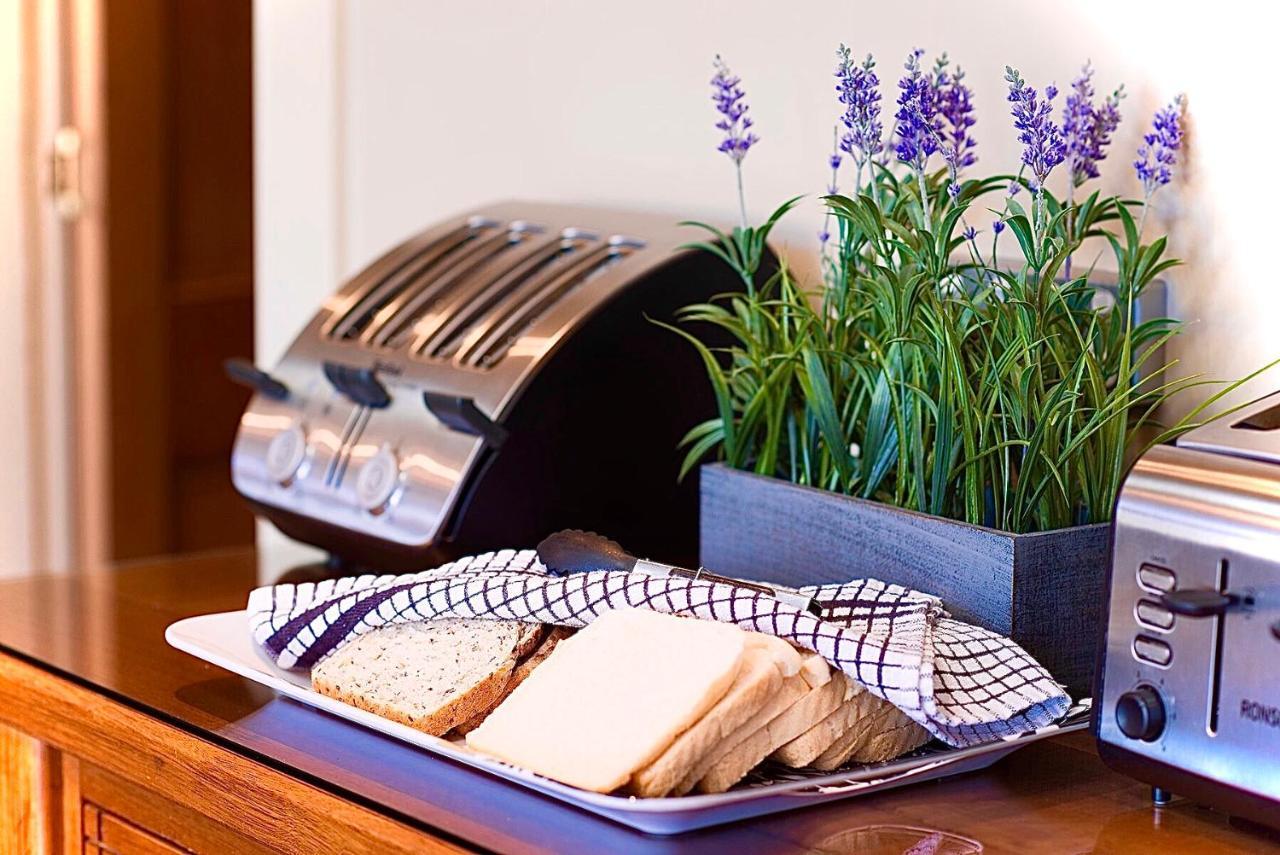 Kurrajong House Bed and Breakfast Λόντσεστον Εξωτερικό φωτογραφία